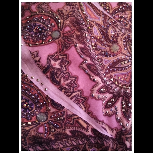 NEW DIRECTIONS off-shoulder top with bling - Picture 4 of 6